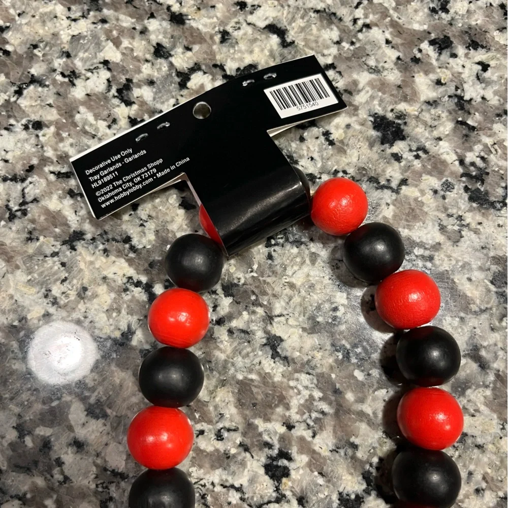New! Red and black Merry Christmas decorative wooden bead garland